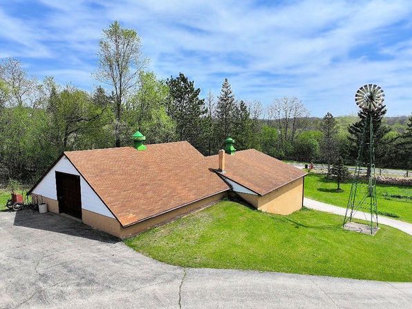 W325S10557 Beulah ROAD, Mukwonago, WI 53149