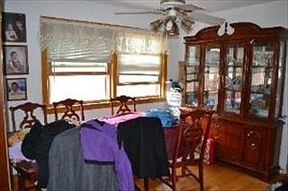 3rd image of 2822 W 99th Pl