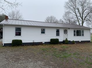 1817 Fall River Rd, Lawrenceburg, TN 38464