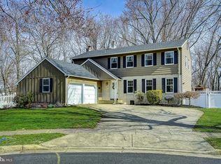 120 Yorktown Dr, Mount Laurel, NJ 08054