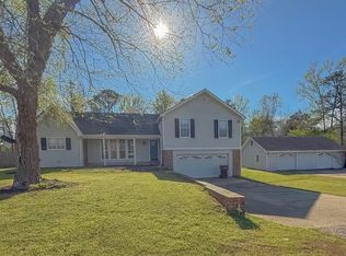 385 Ginger Ln, Columbus, MS 39702