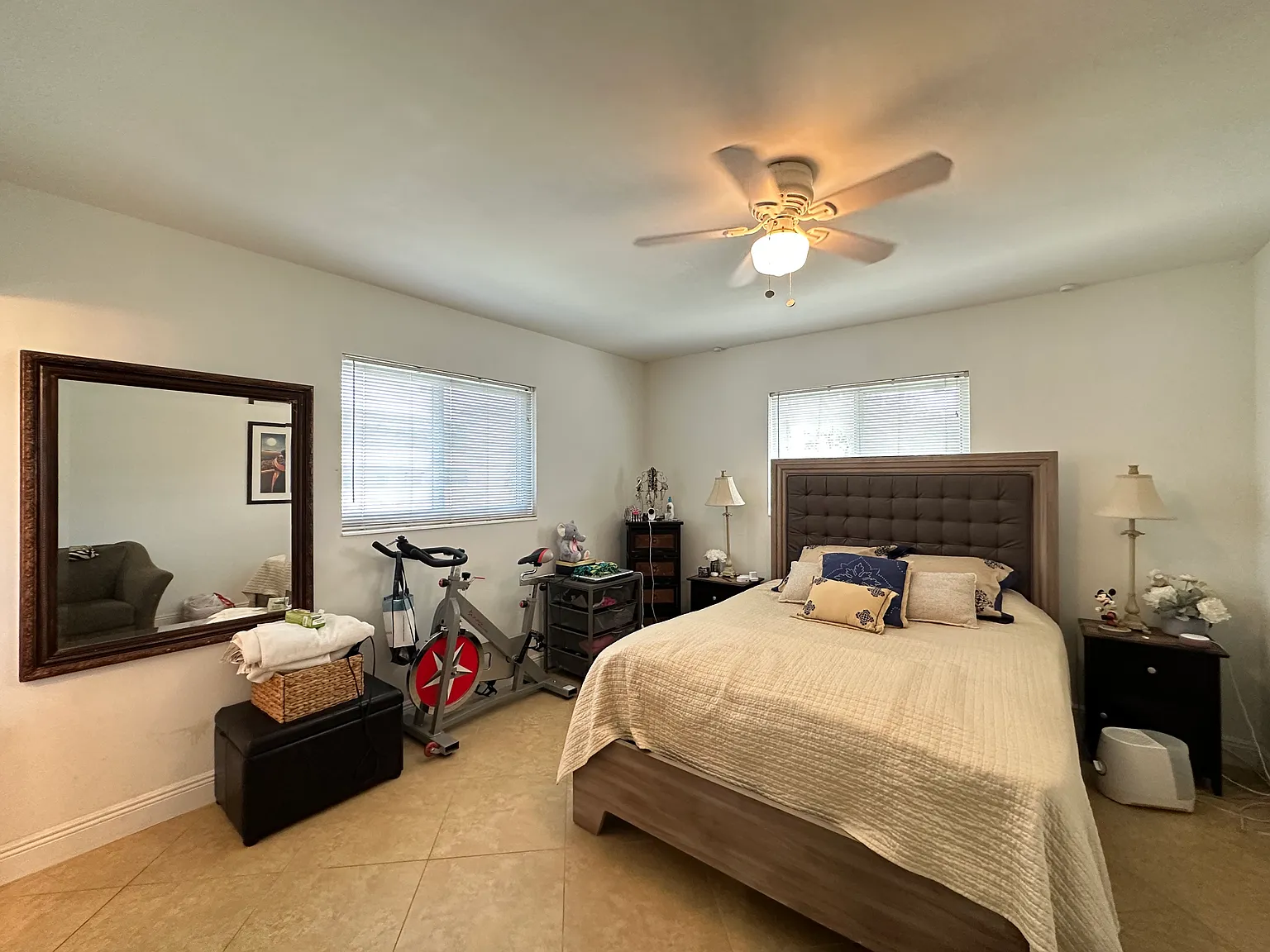 2 bed, 1.5 bath, 900 sqft, $2,050 — Photo 4