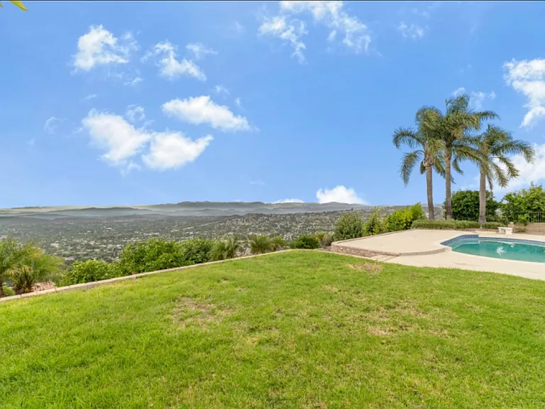 2506 Sapra St — Photo 41