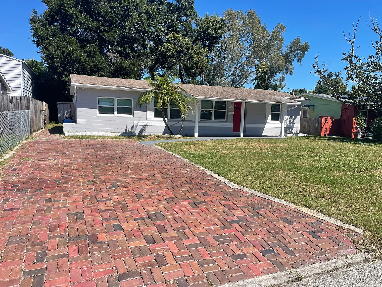 3 bed, 1152 sqft, $1,950 — Photo 2