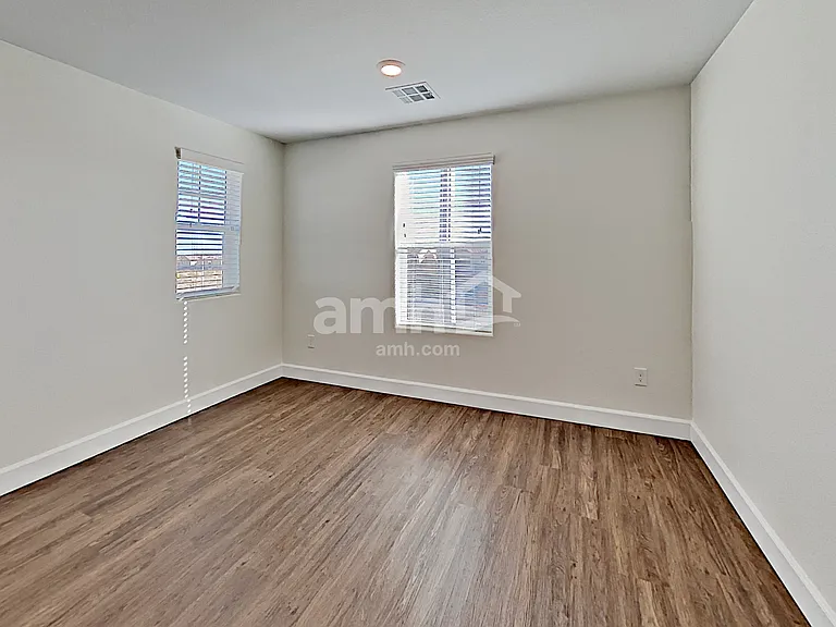 8128 Inhibition Ct — Photo 13