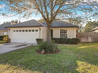 2570 Carson Oaks Dr, Jacksonville, FL 32221