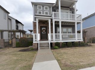 603 N Rupple Rd, Fayetteville, AR 72704