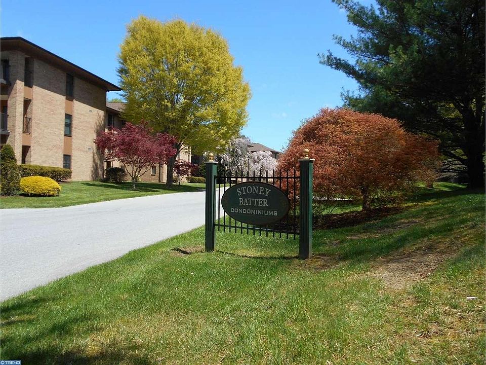 1st image of 3207 Falcon Ln #D223