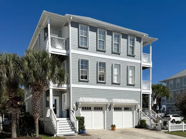 112 Green Turtle Lane, Carolina Beach, NC 28428