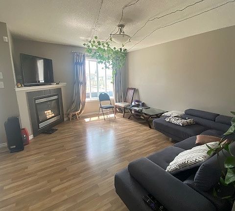 4th image of 7665 Schmid Cres NW