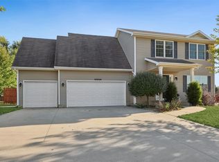 10526 Windsor Pkwy, Johnston, IA 50131
