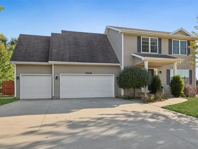 10526 Windsor Pkwy, Johnston, IA, 50131