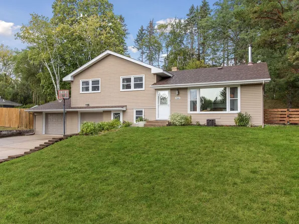 15614 S Lund Rd, Eden Prairie, MN 55346