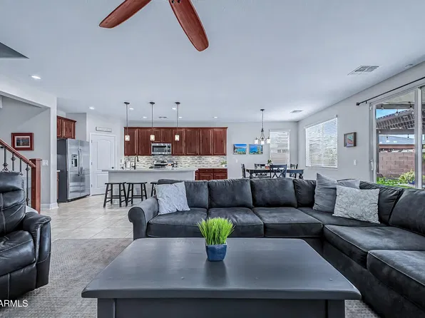 1938 E HAZELTINE Way, Gilbert, AZ 85298