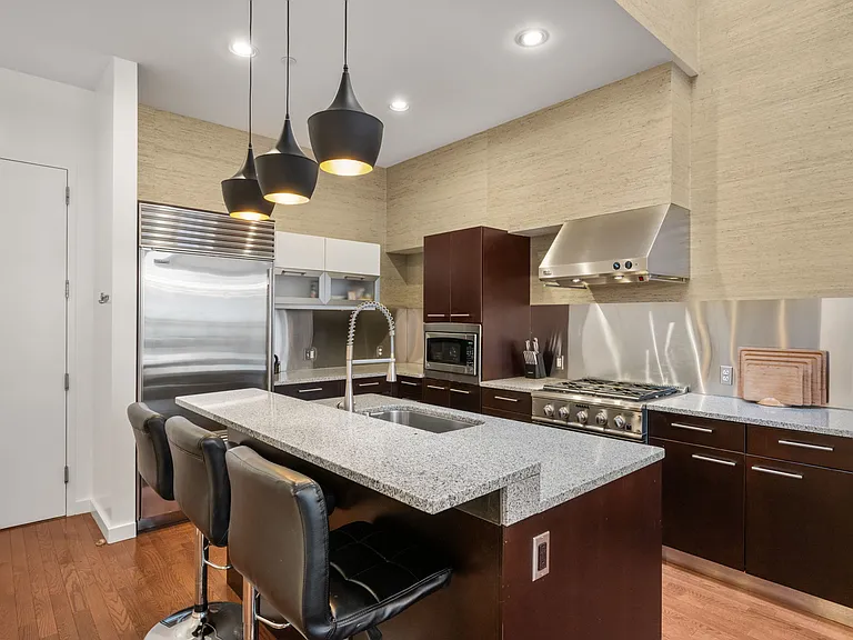 88 Kingston St #Penthouse 7C — Photo 9