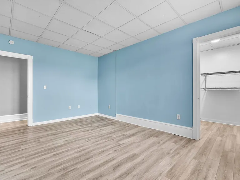 540 Seneca St — Photo 19