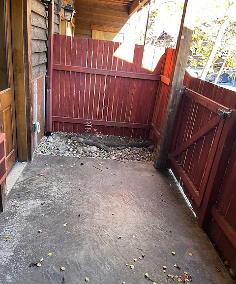 East Village — Photo 33