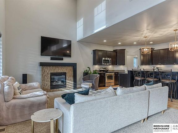 4th image of 3141 N 158 Plaza Cir