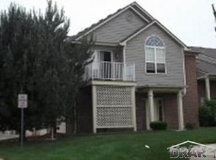 537 Mulberry St, Wyandotte, MI 48192