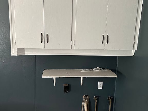 5th image of 2023 Walnut St