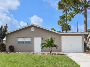 5774 Papaya Rd, West Palm Beach, FL 33413