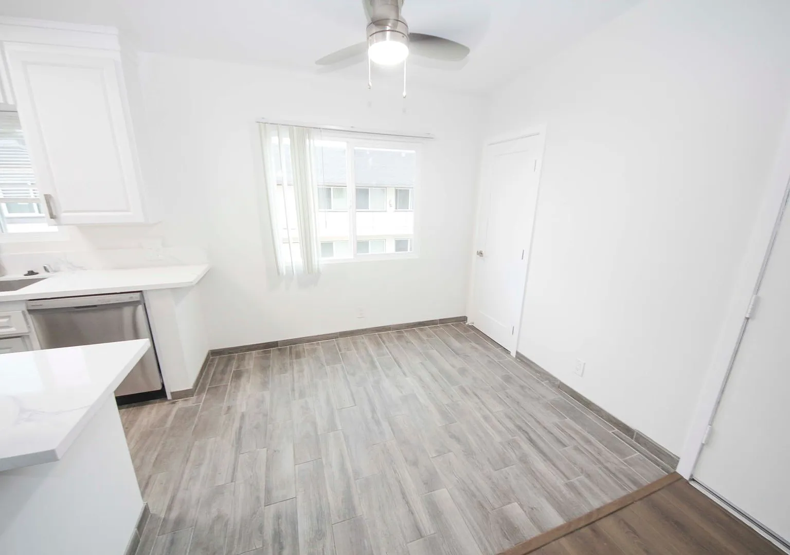 Bay Cities Apartments — Photo 3