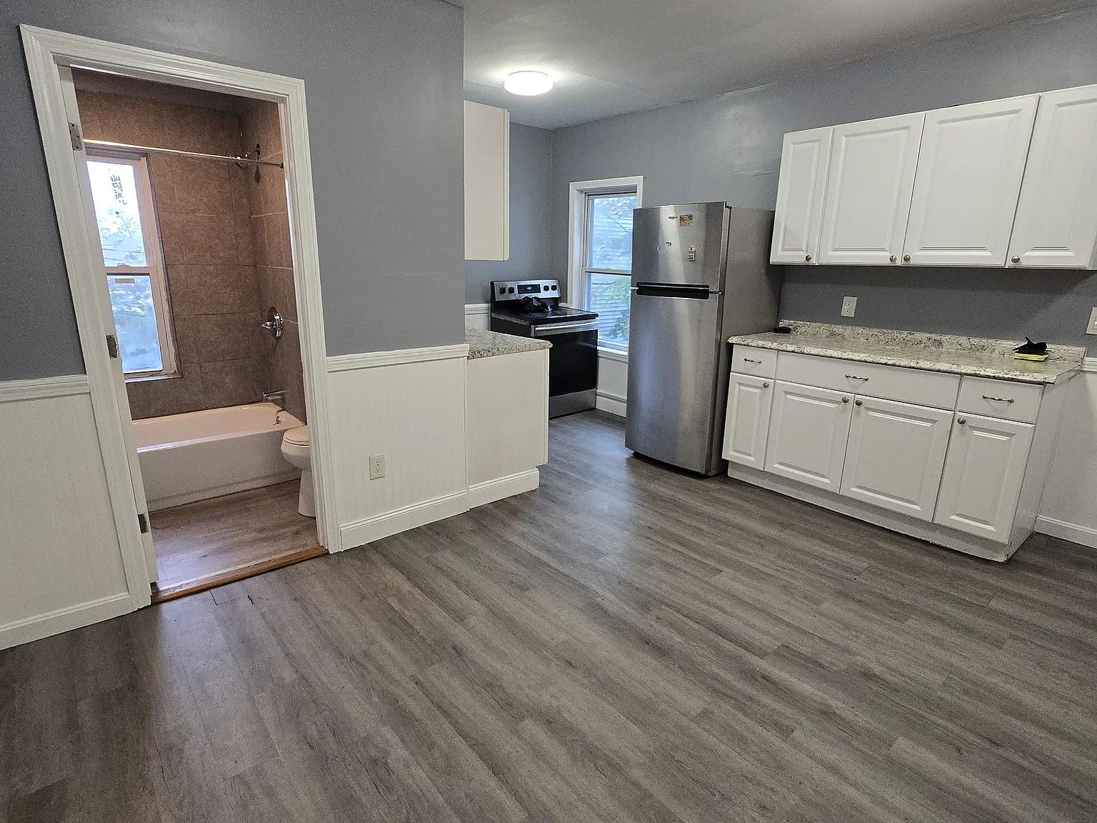 4 bed, 1300 sqft, $2,250 — Photo 2