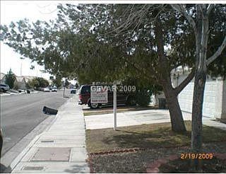 2nd image of 717 Sarajane Ln