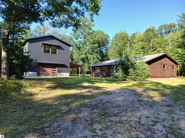 871 Williams Ln, Alger, MI 48610