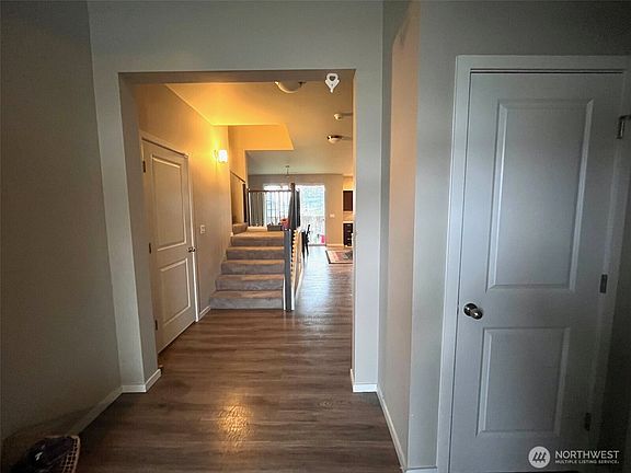 4th image of 2813 176th Street Ct E