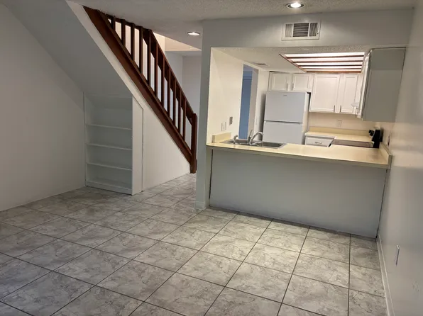 6726 SW 42nd Pl, Gainesville, FL 32608