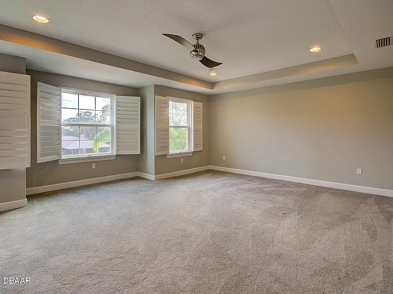 1320 N Beach St — Photo 23
