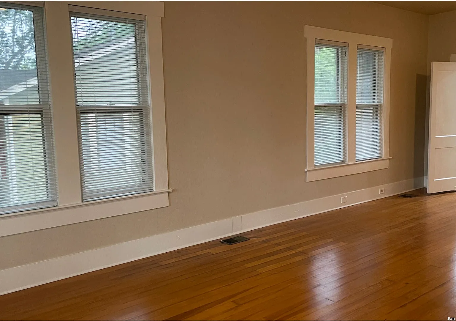 3 bed, 1756 sqft, $2,400 — Photo 4
