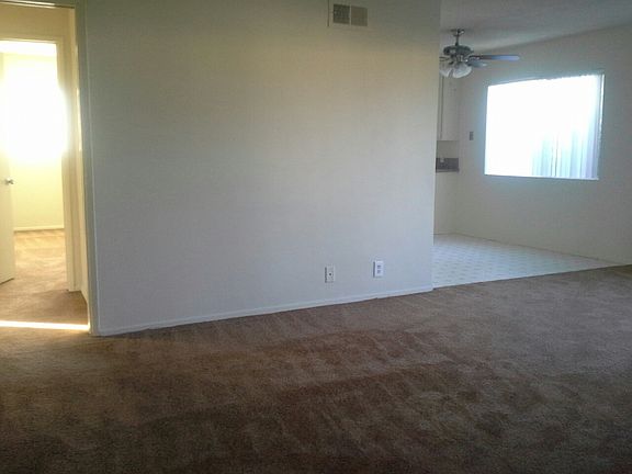 2nd image of 2051 Chariton St APT 6