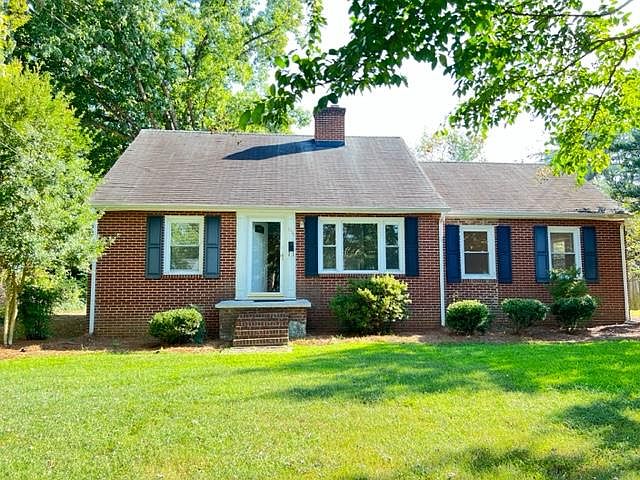Front of home, on the corner of Hawthrone and Bolton