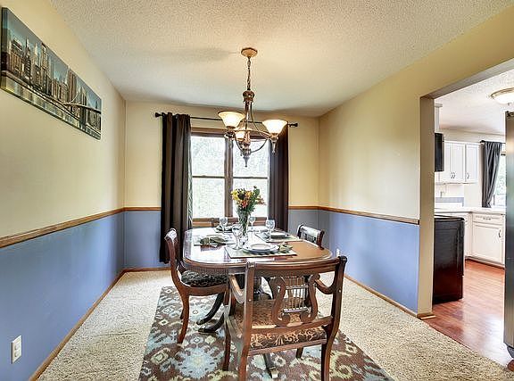 5th image of 7061 Sherwood Ct