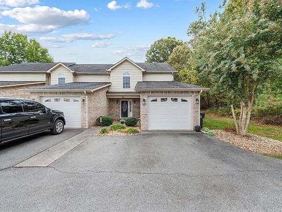 3rd image of 1157 Sleepy Oak Ln