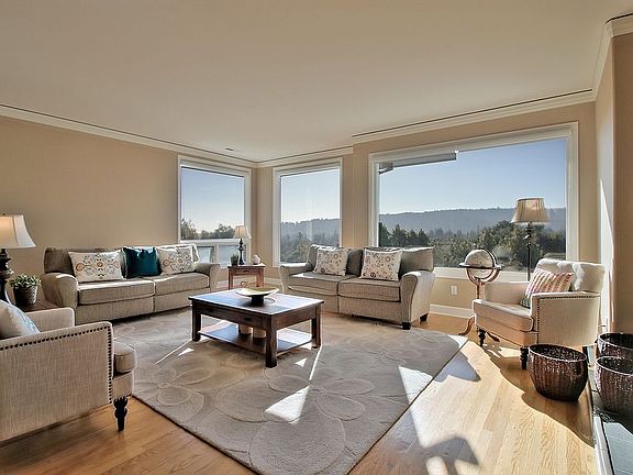 4th image of 17 Panorama Ln