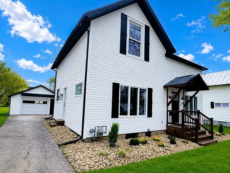 358 Cherry St — Photo 14