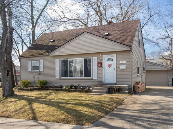 754 S Chocolay Ave, Clawson, MI 48017