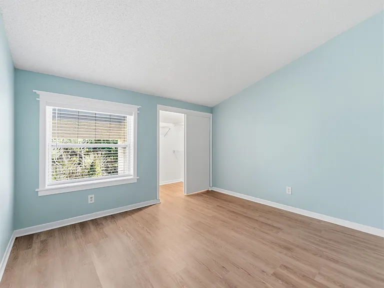 4233 La Sorrento Ct — Photo 14
