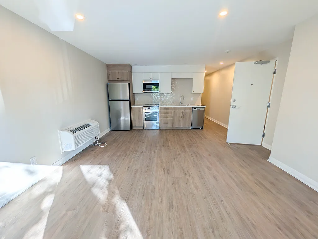 3865 Front Street - 201 — Photo 4