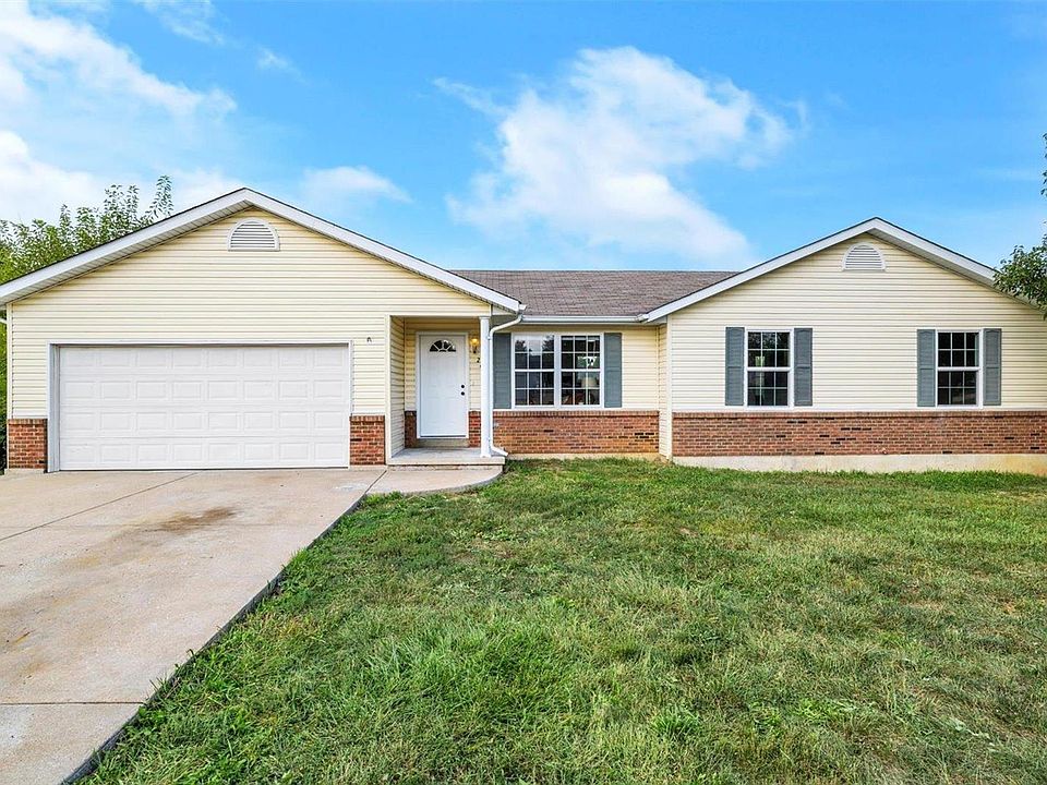 1st image of 241 Hickory Forest Dr