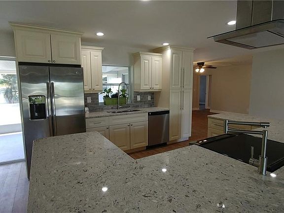 5th image of 2170 66th Ave S