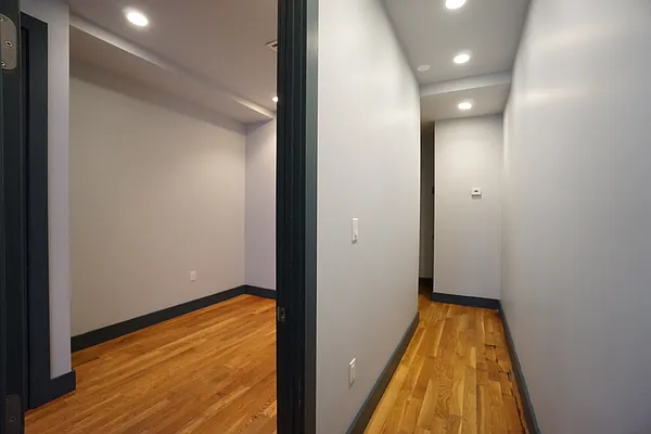 Rented by Rennit Inc. | media 17