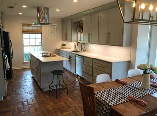 1015 Chippenham Dr, Baton Rouge, LA 70808