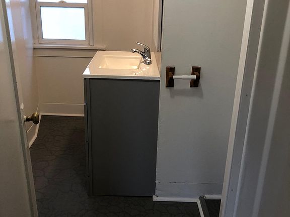 3rd image of 3727 McKinley Ave APT 2
