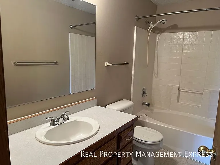 930 S Cleveland Ave — Photo 11