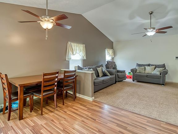 5th image of 21 Prairie Pl