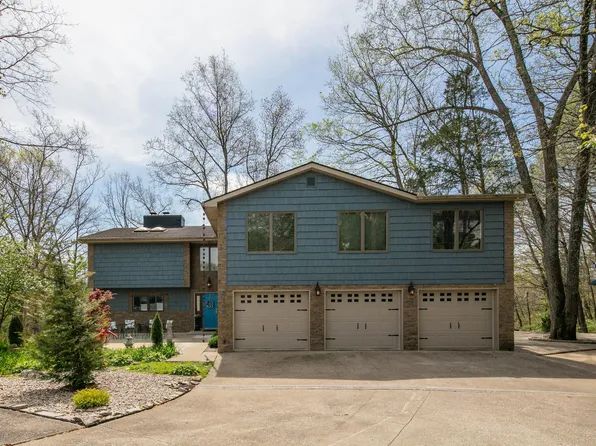 2140 Crystal Creek Dr, Frankfort, KY 40601